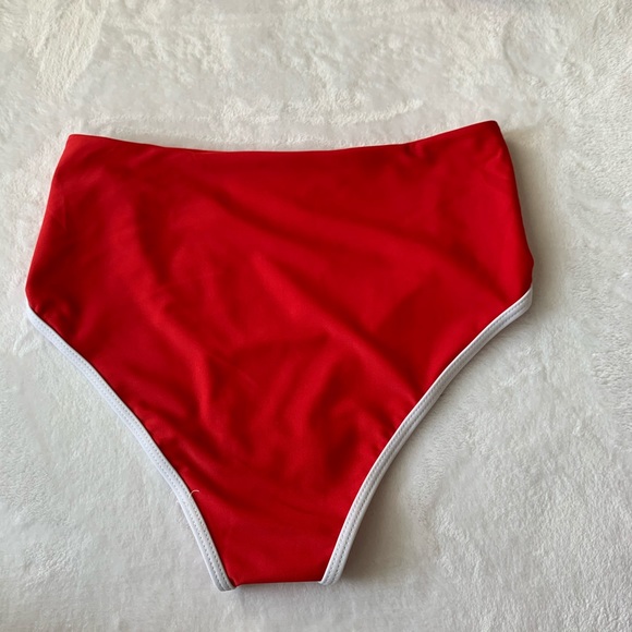 Red and white high waisted bikini - Picture 6 of 9
